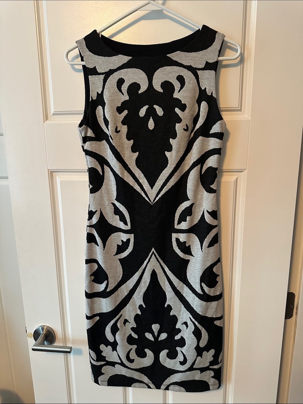 Frank Lyman Design Black and Gray Baroque Sheath Dress